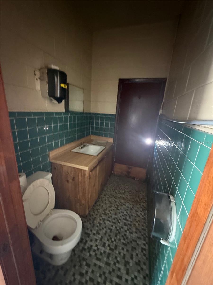 WILLIS R MUNGERS LAND SUB - Commercial Sale