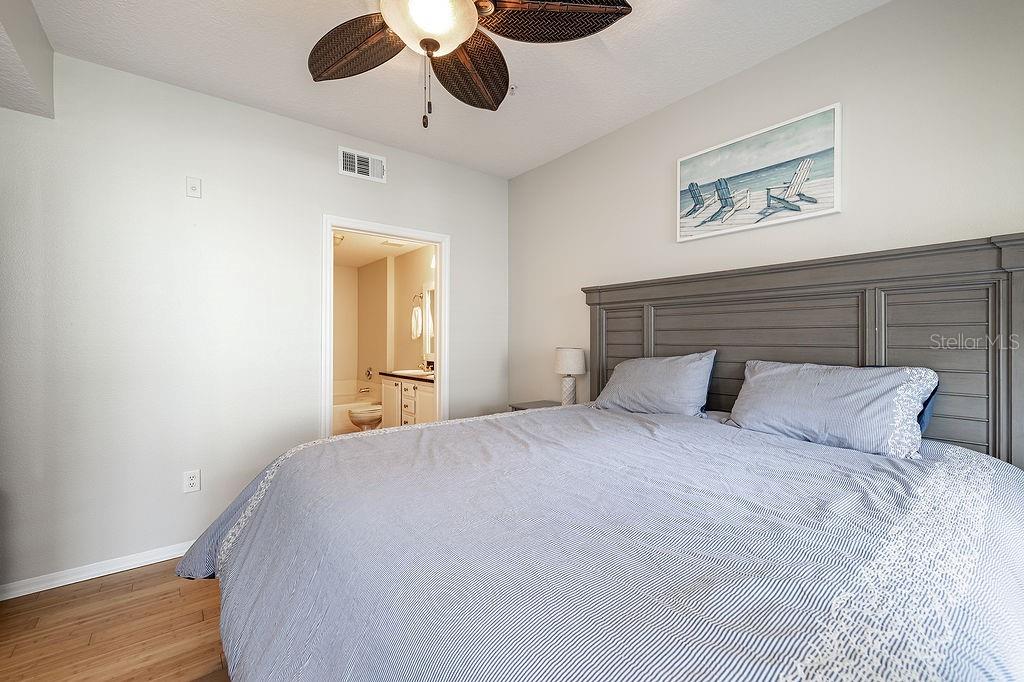 HARBOUR PLACE CITY HOMES A CON - Residential Lease