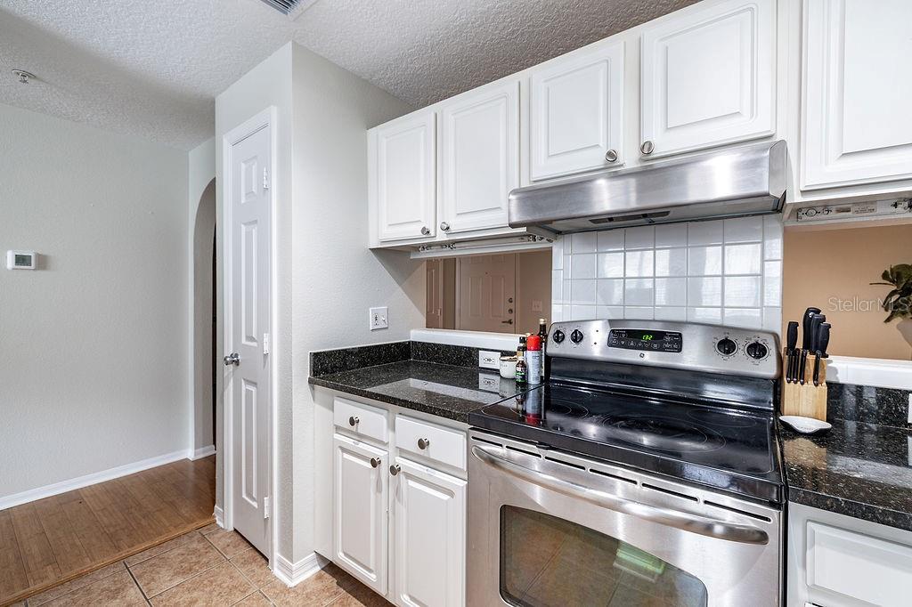 HARBOUR PLACE CITY HOMES A CON - Residential Lease