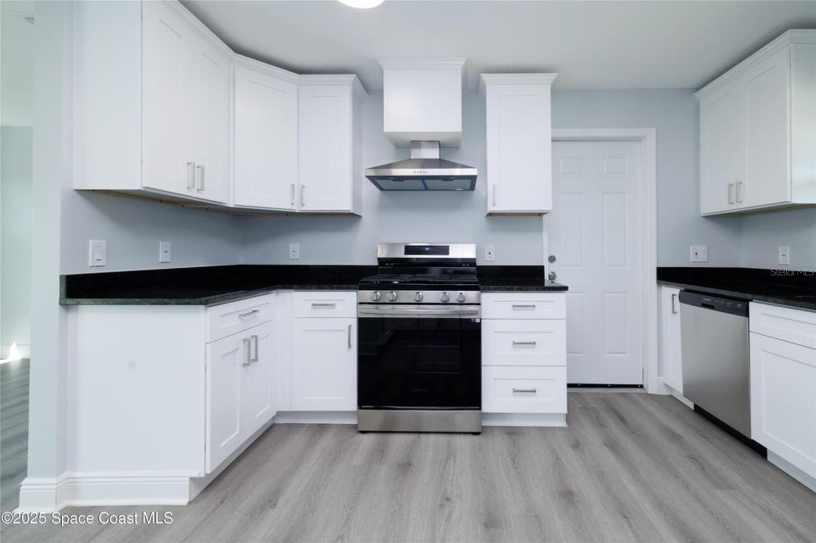 COLLEGE GREEN ESTATES - Residential