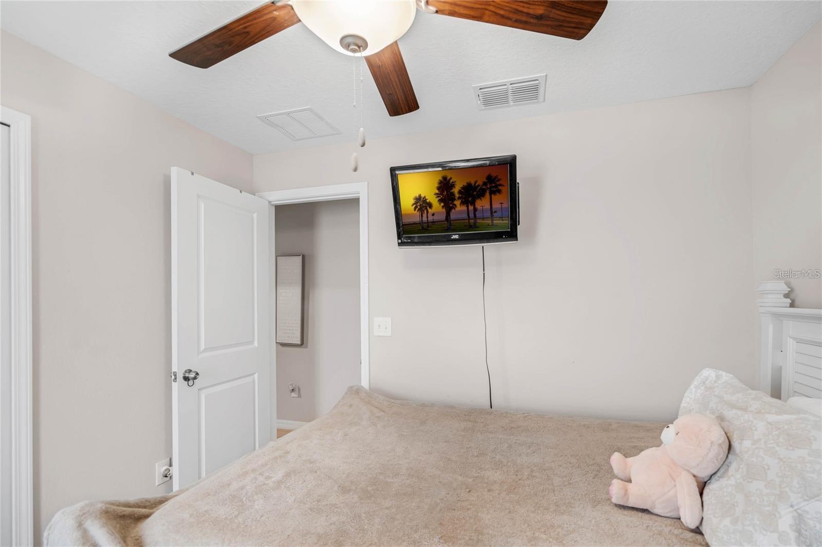 TRIPLE CRK PH 6 VILLAGE H - Residential Lease