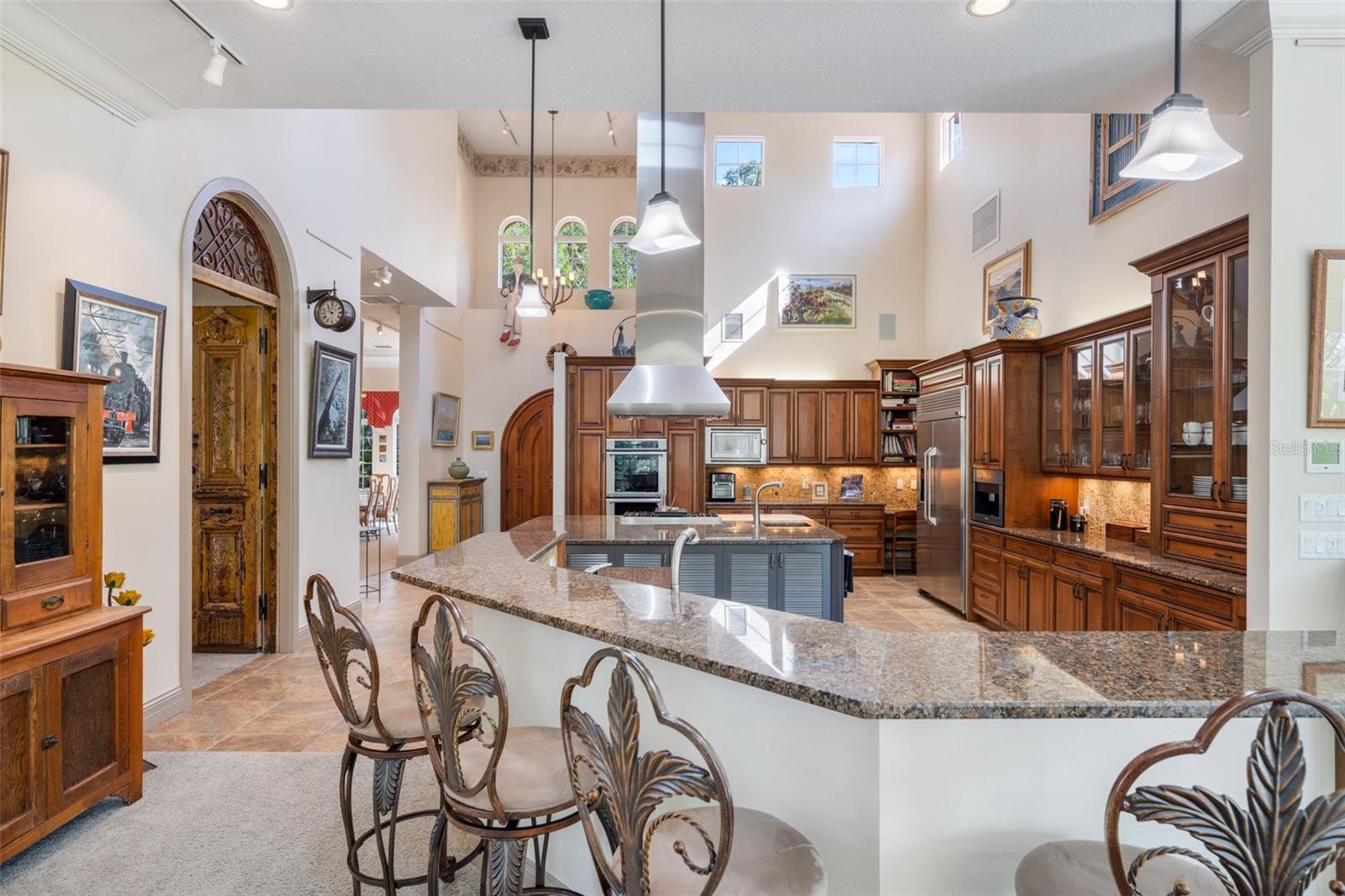 CRESTWOOD OAKS - Residential