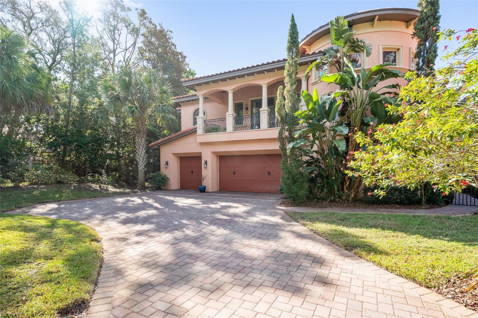 CRESTWOOD OAKS - Residential