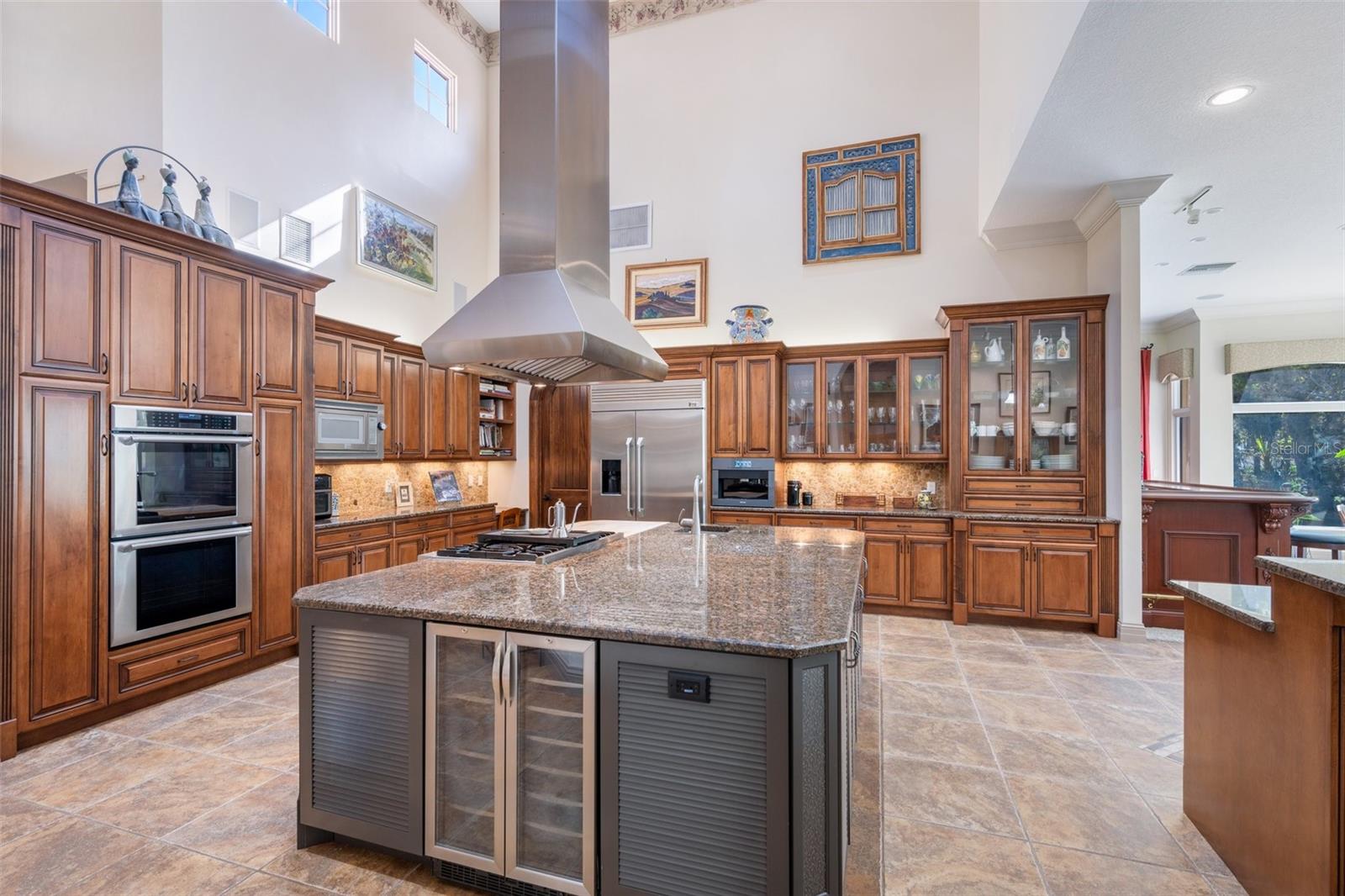 CRESTWOOD OAKS - Residential