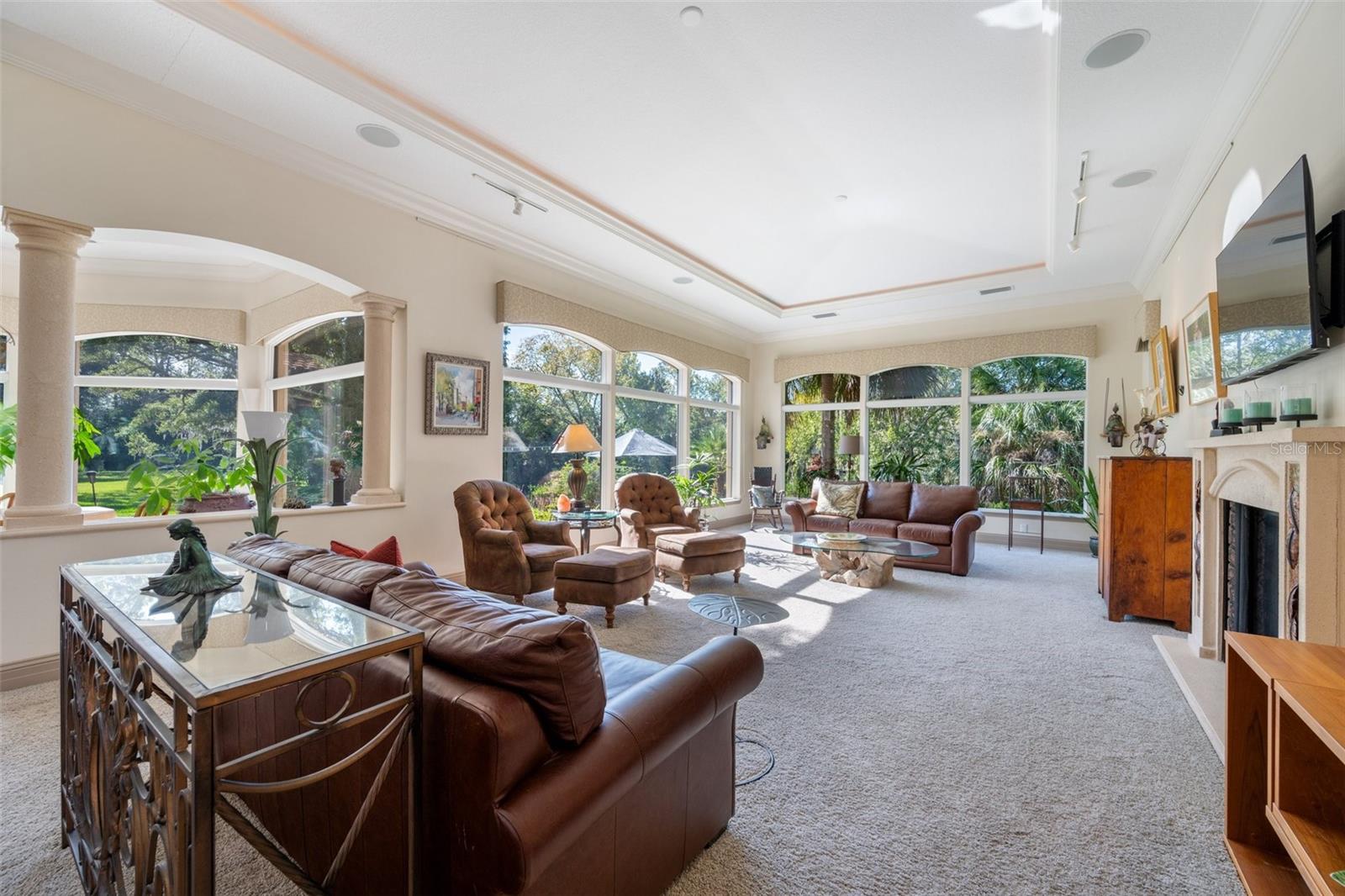 CRESTWOOD OAKS - Residential