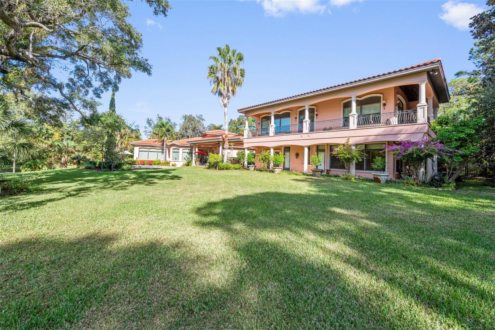 CRESTWOOD OAKS - Residential