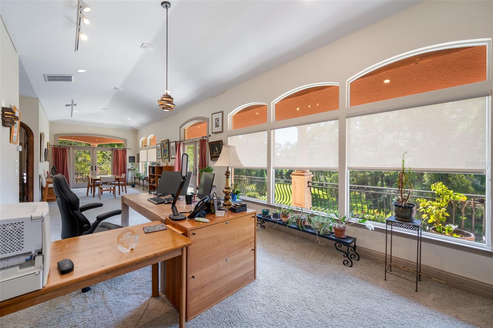 CRESTWOOD OAKS - Residential