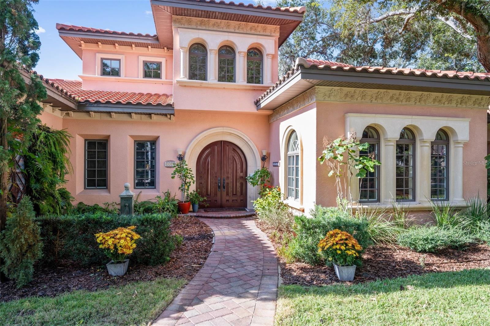 CRESTWOOD OAKS - Residential