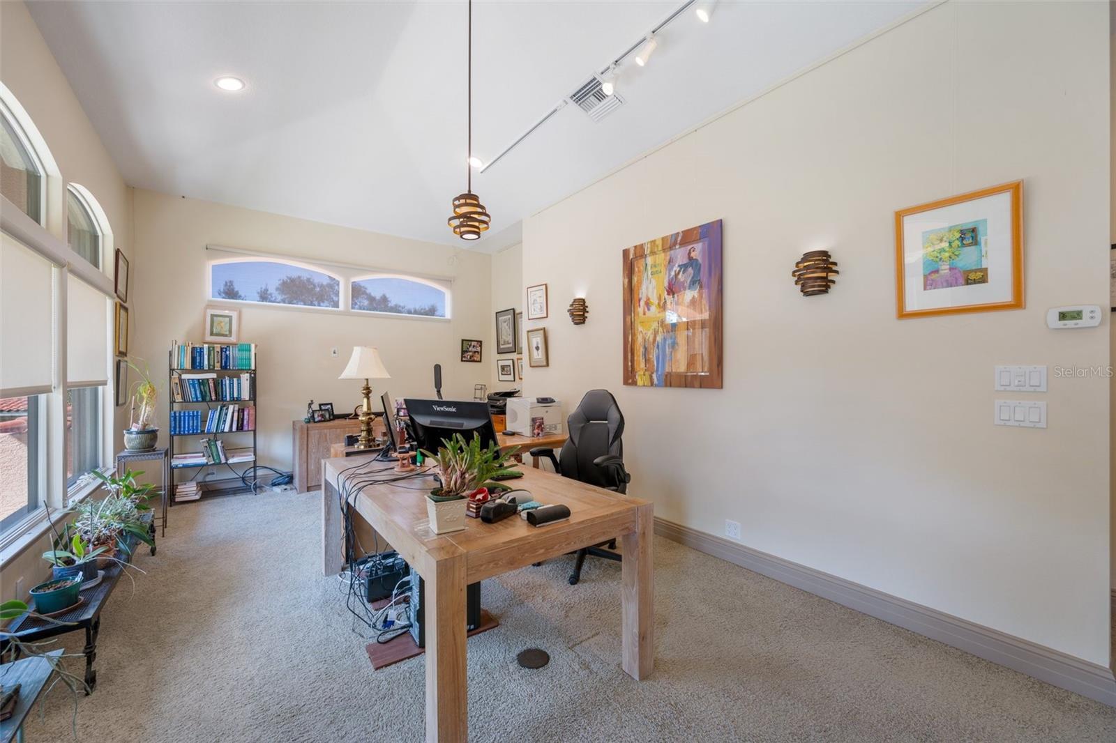 CRESTWOOD OAKS - Residential