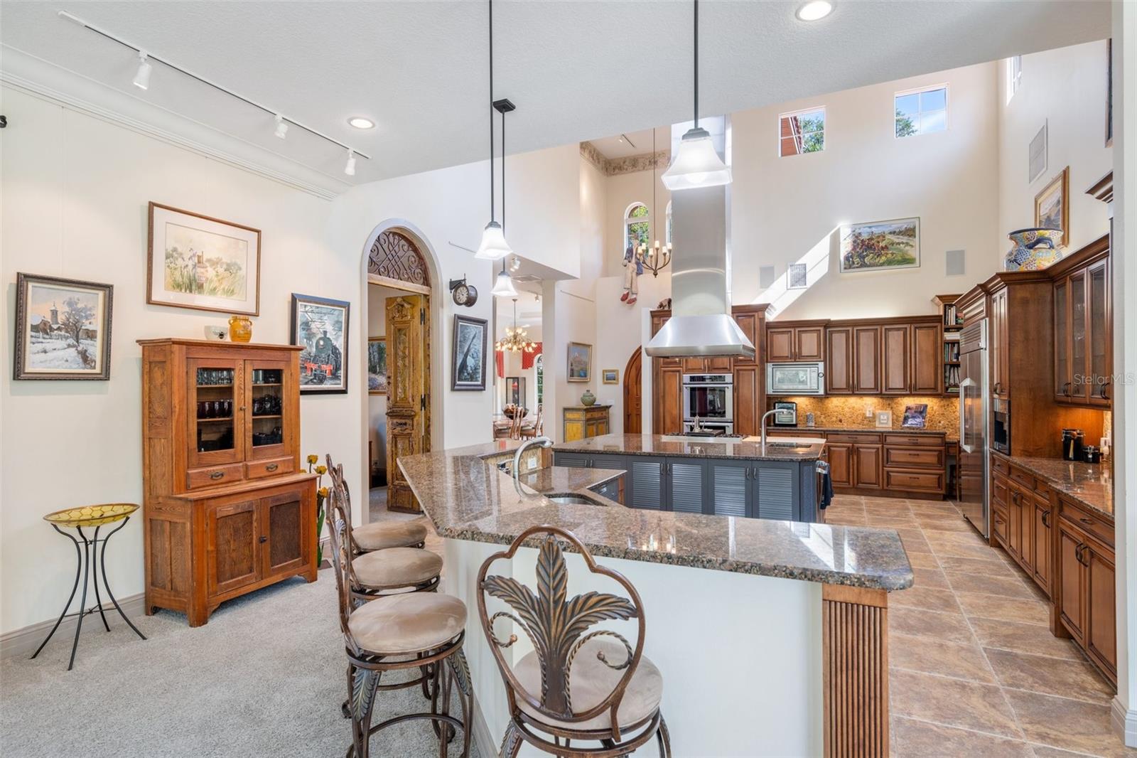 CRESTWOOD OAKS - Residential