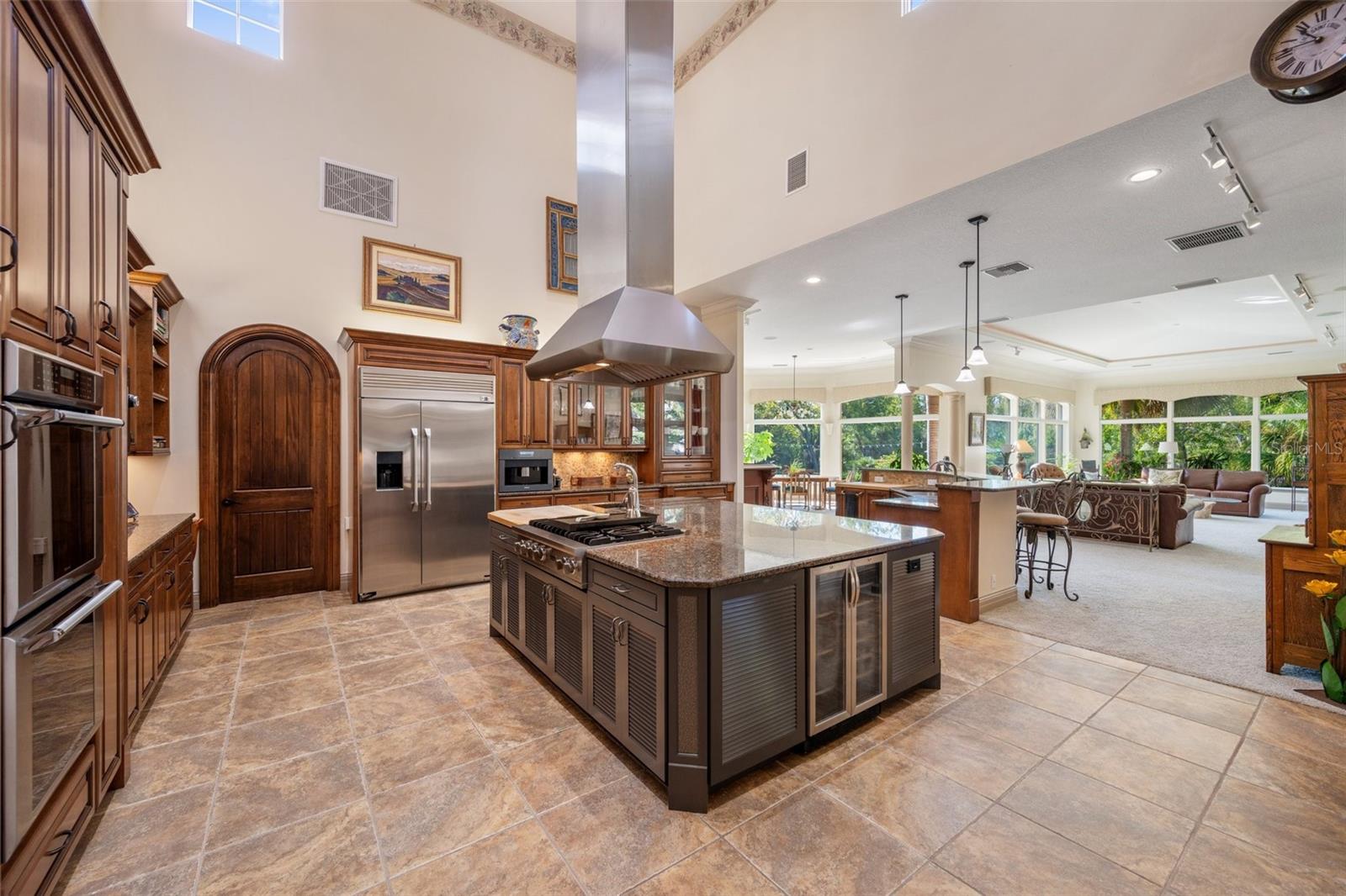 CRESTWOOD OAKS - Residential