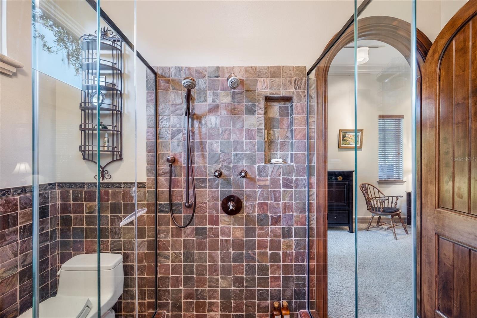 CRESTWOOD OAKS - Residential