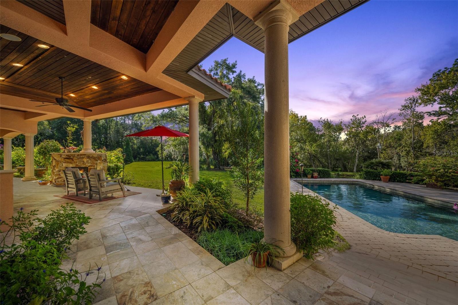 CRESTWOOD OAKS - Residential