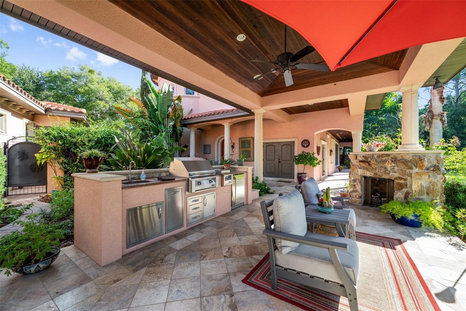 CRESTWOOD OAKS - Residential