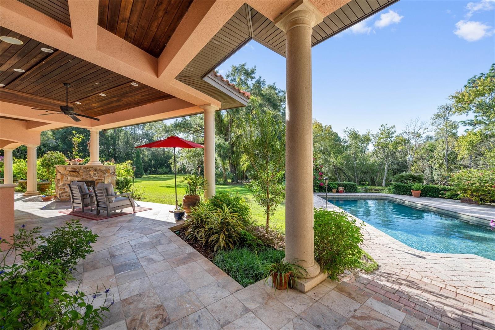 CRESTWOOD OAKS - Residential