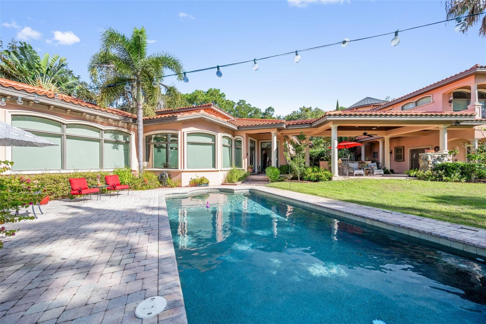 CRESTWOOD OAKS - Residential