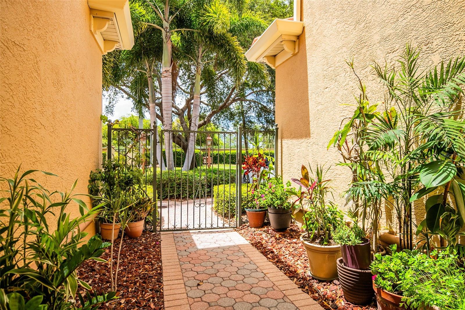 3663 SQUARE WEST LANE 12