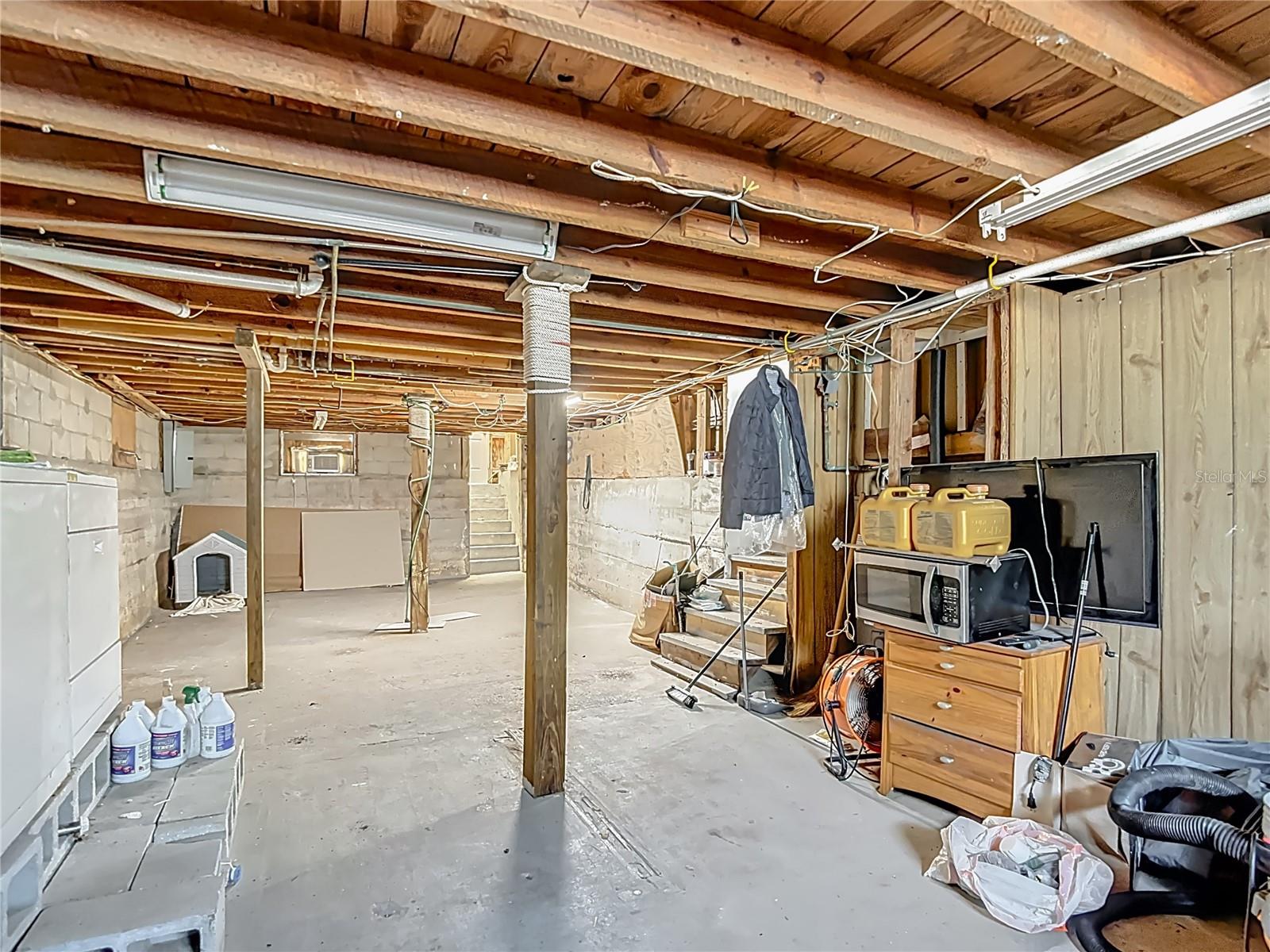 PALM LAKES TERRACE - Residential