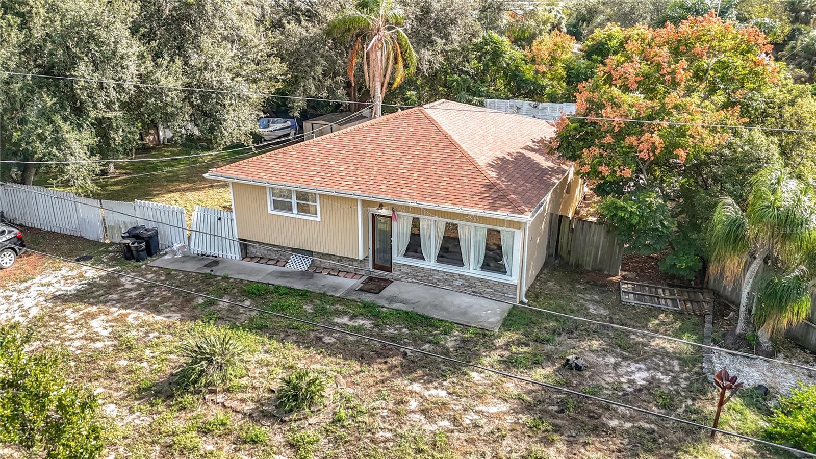 PALM LAKES TERRACE - Residential