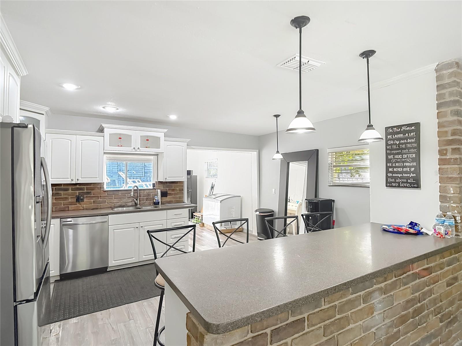 PALM LAKES TERRACE - Residential