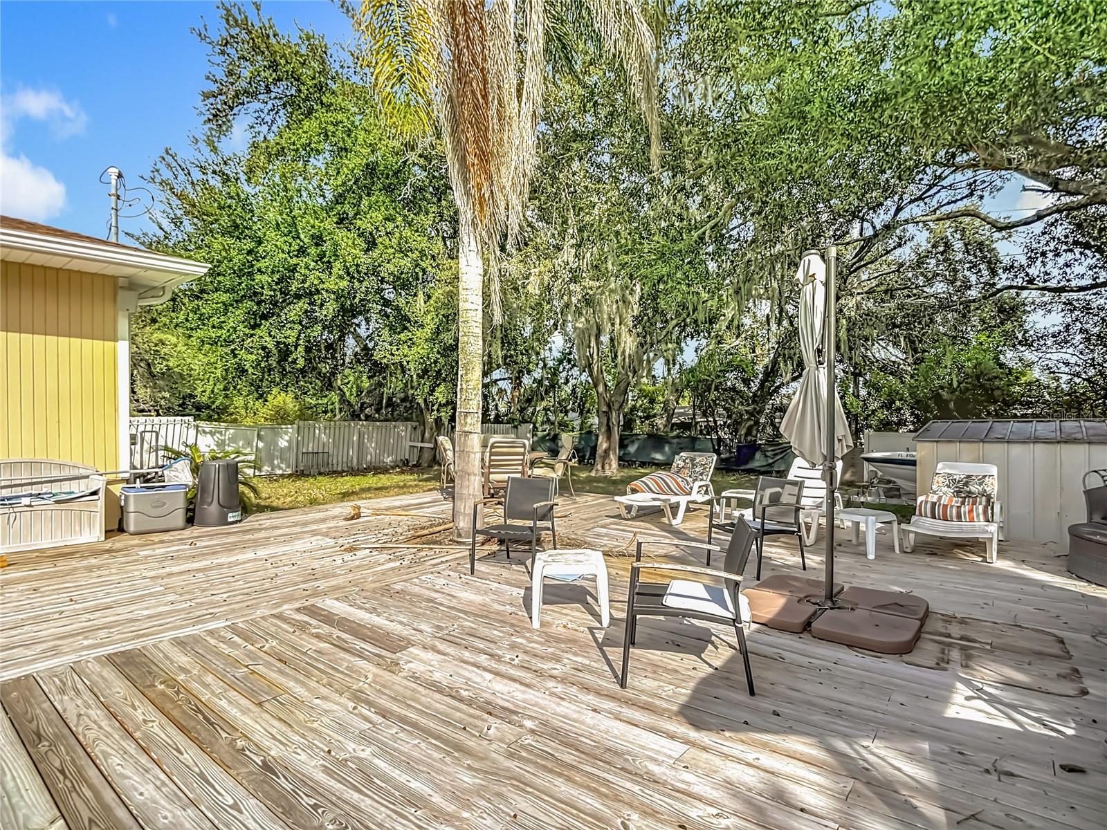 PALM LAKES TERRACE - Residential