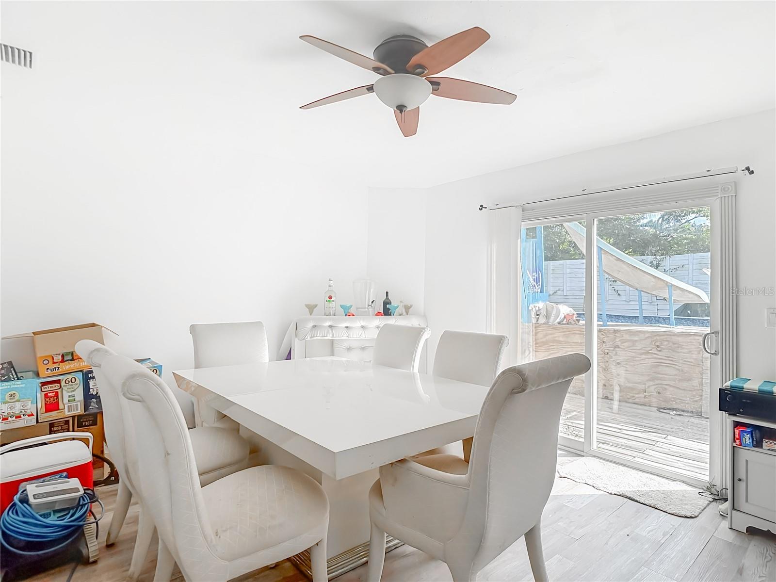 PALM LAKES TERRACE - Residential