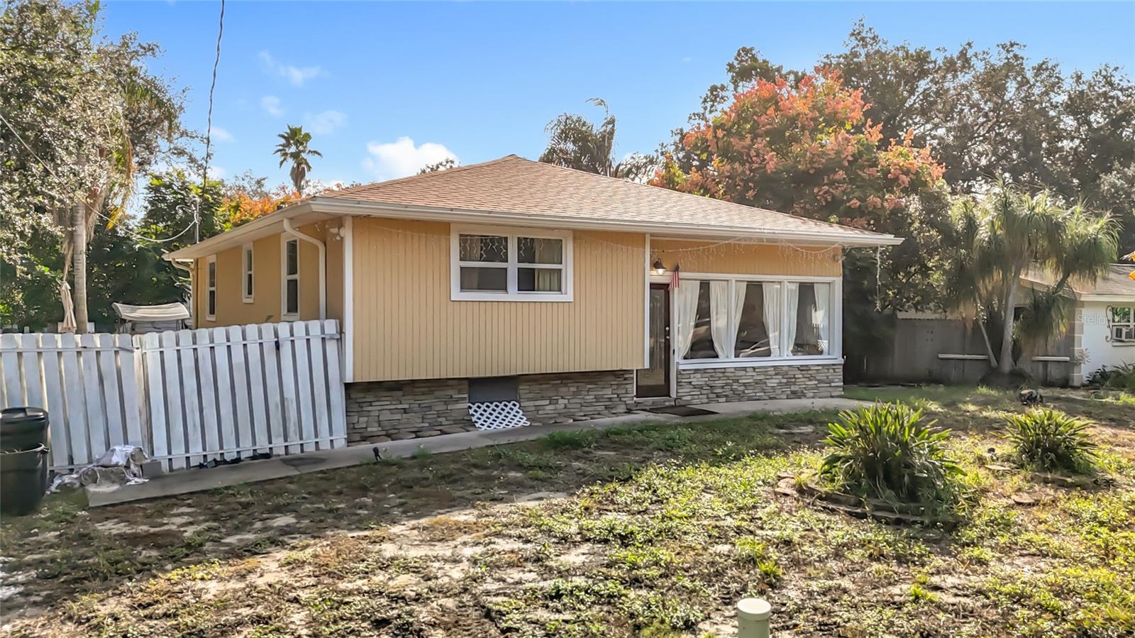 PALM LAKES TERRACE - Residential