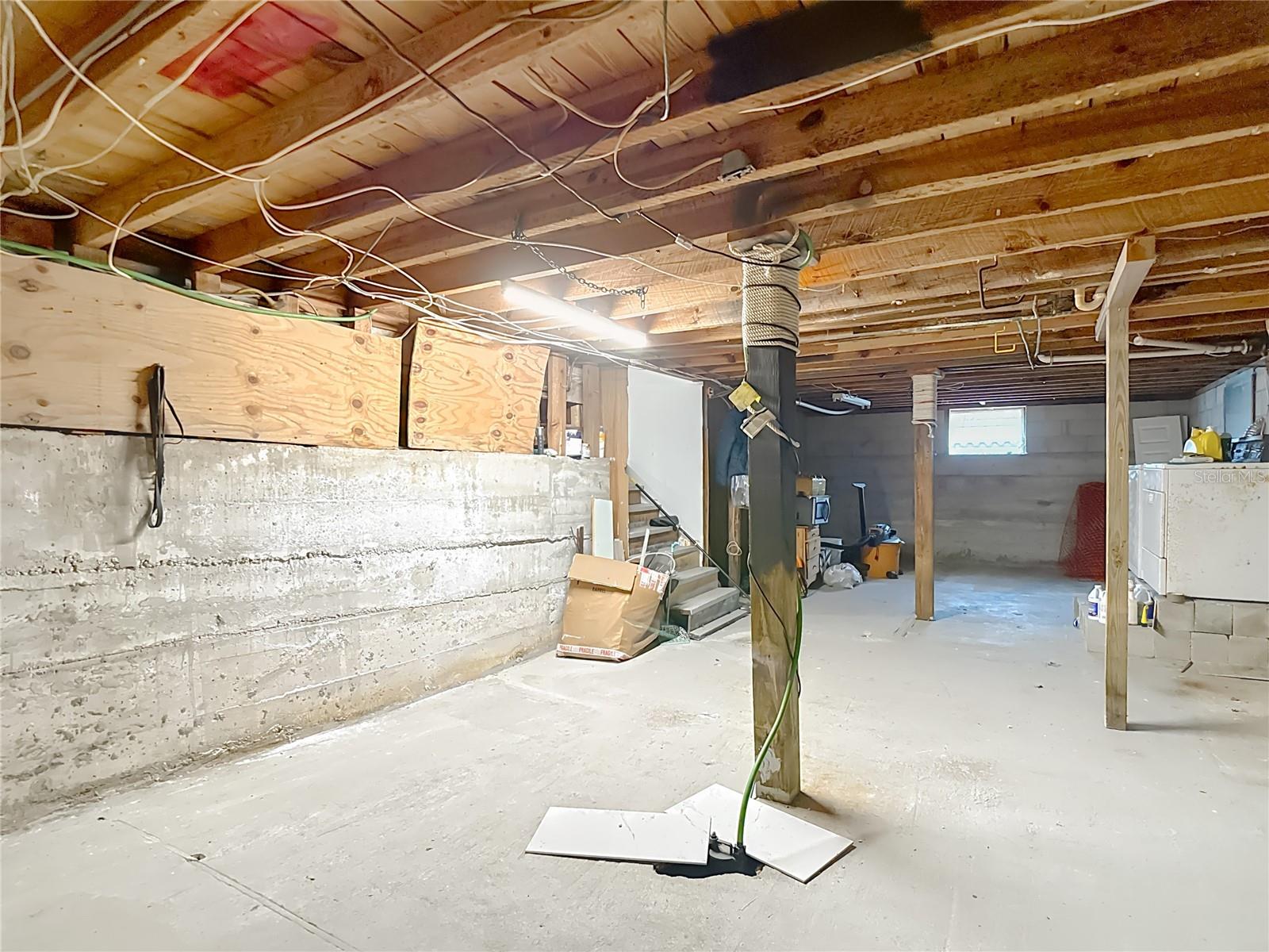 PALM LAKES TERRACE - Residential