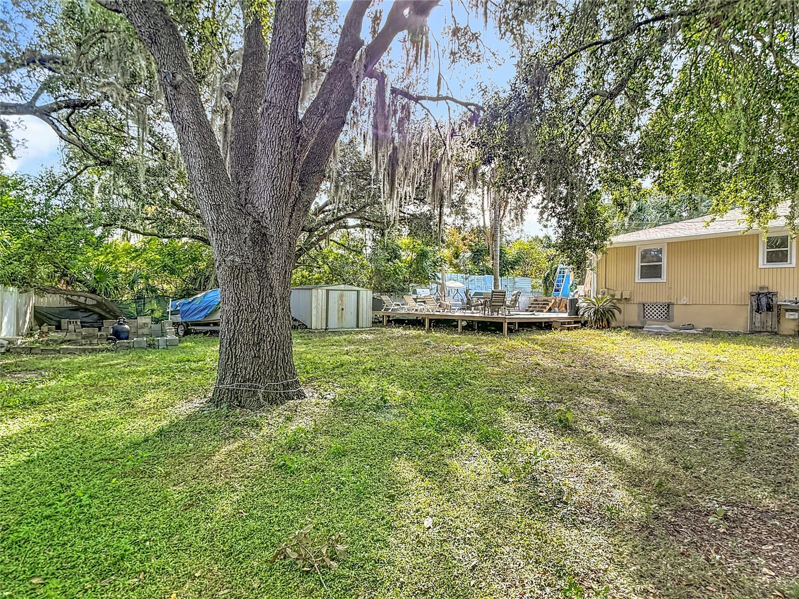 PALM LAKES TERRACE - Residential