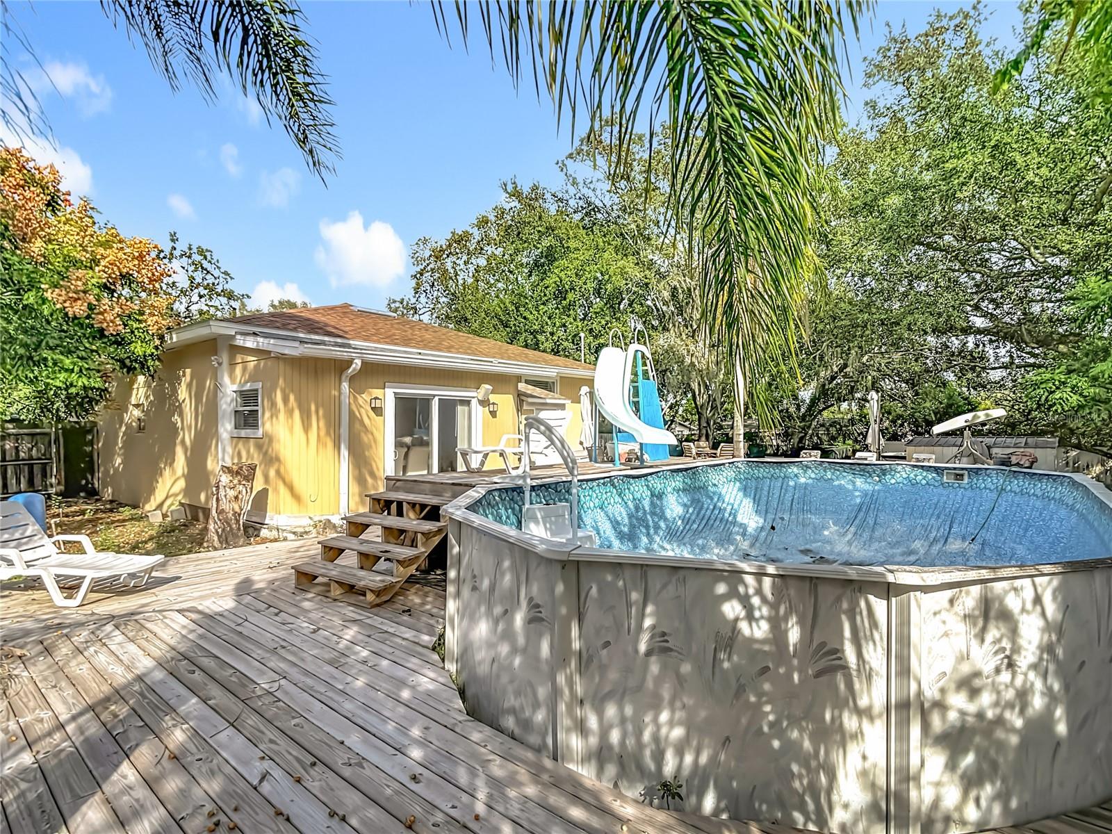 PALM LAKES TERRACE - Residential