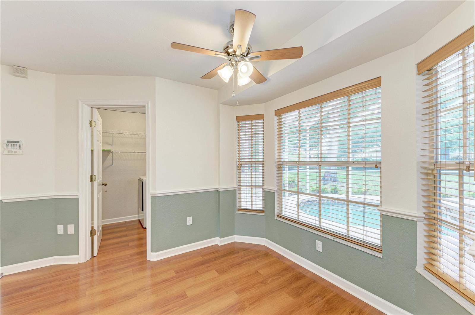 HIDDEN OAKS - Residential