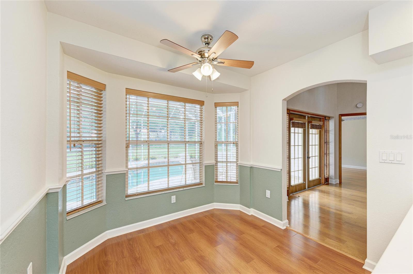 HIDDEN OAKS - Residential
