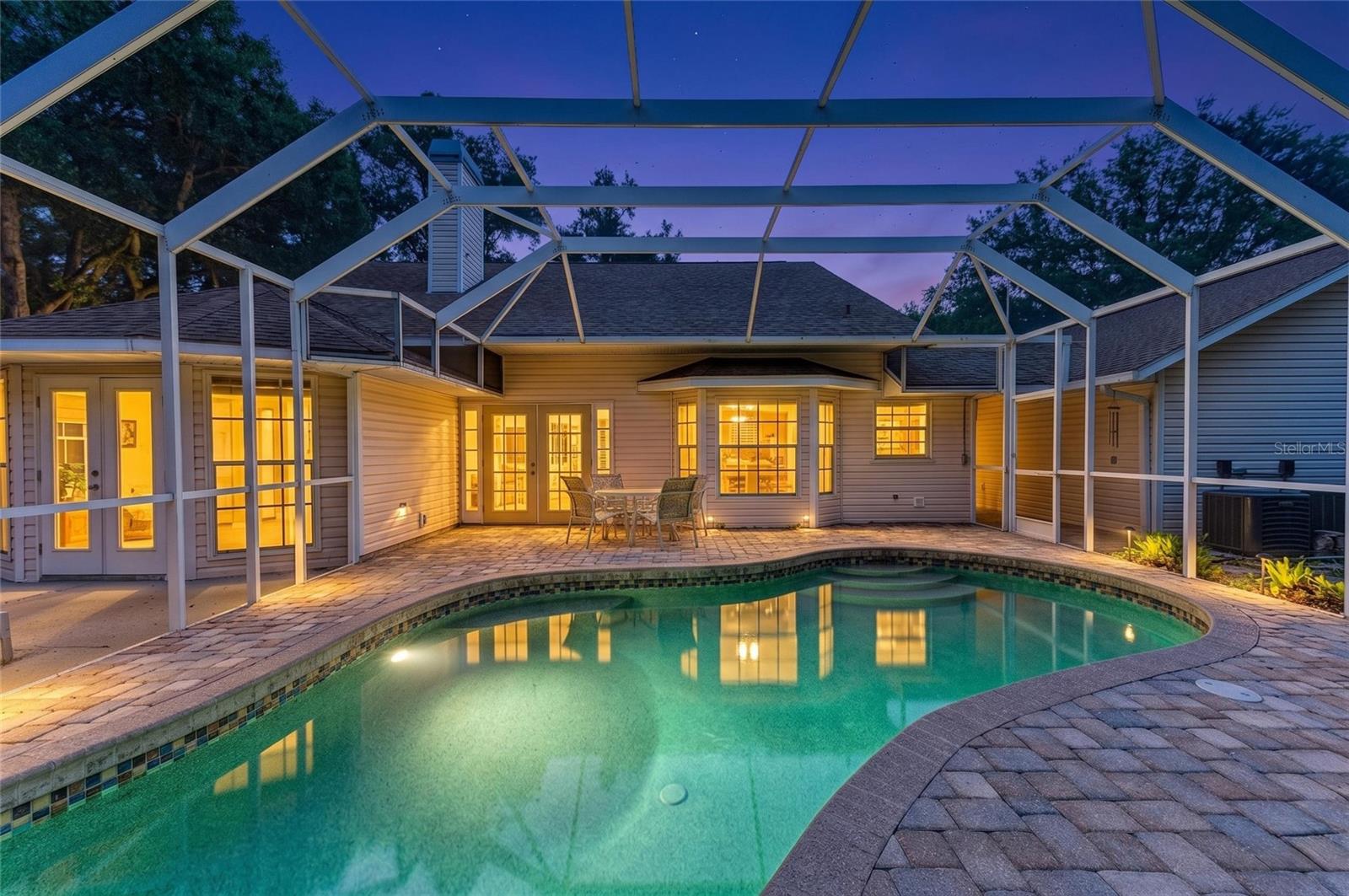 HIDDEN OAKS - Residential