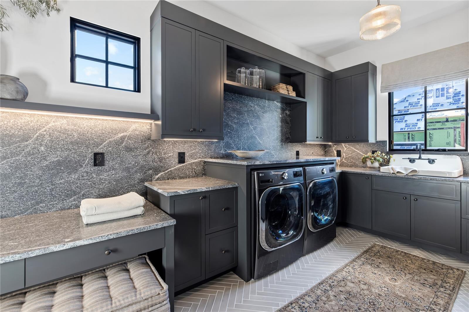 GARDENS OF ISLEWORTH - Residential