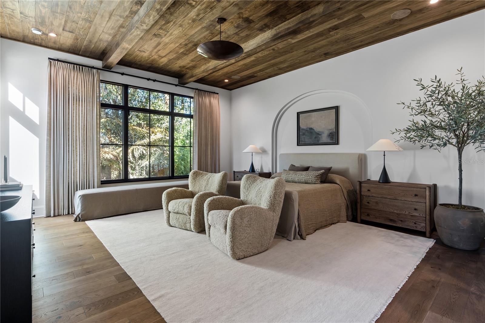 GARDENS OF ISLEWORTH - Residential