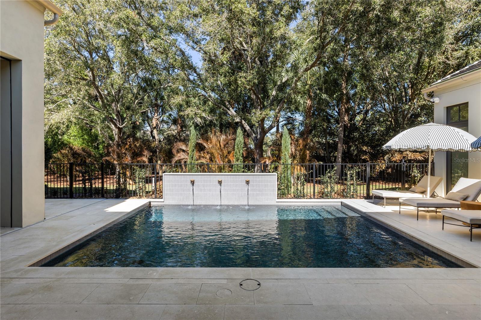 GARDENS OF ISLEWORTH - Residential