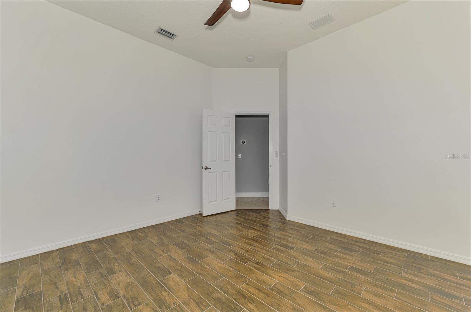 COUNTRY MEADOWS PH I - Residential