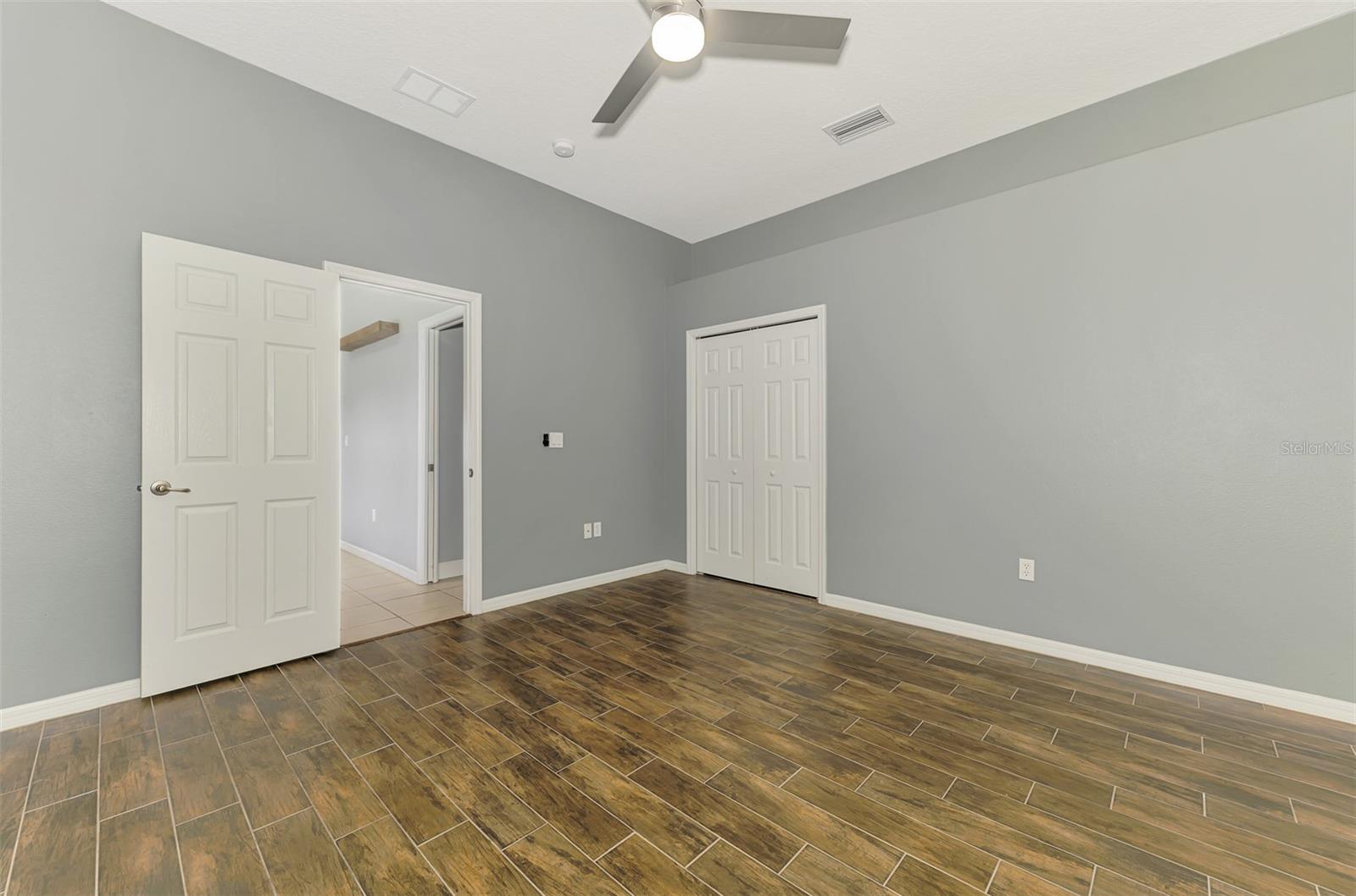 COUNTRY MEADOWS PH I - Residential