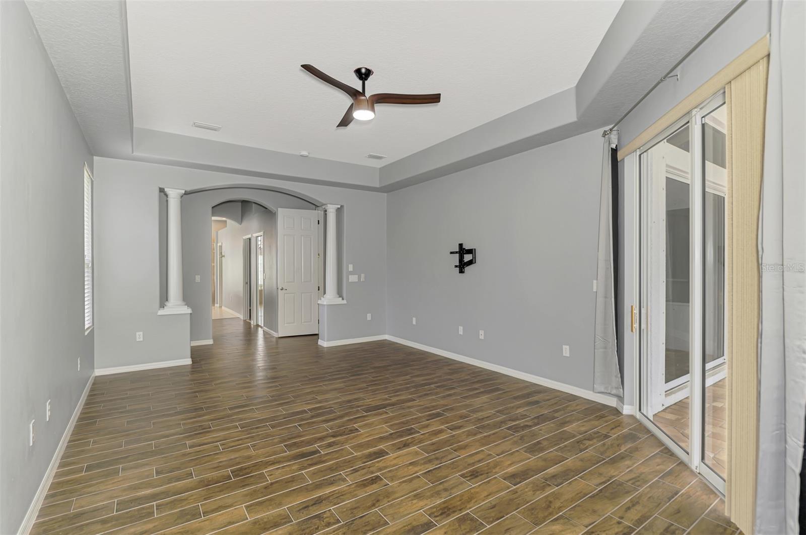 COUNTRY MEADOWS PH I - Residential