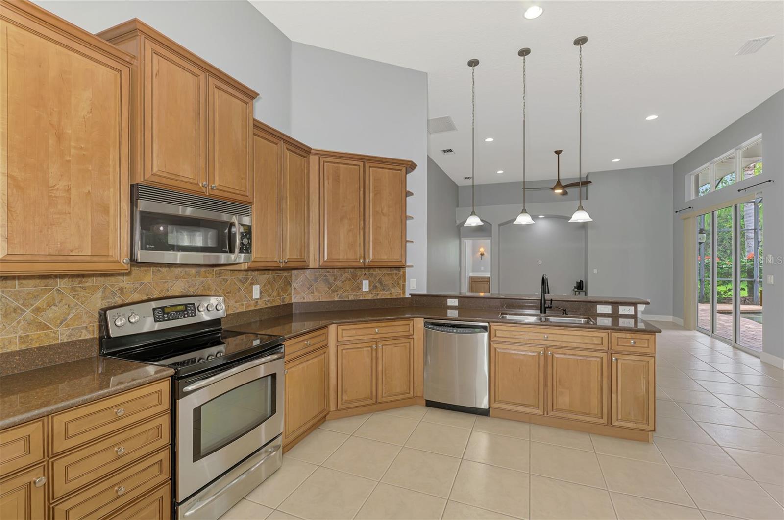 COUNTRY MEADOWS PH I - Residential