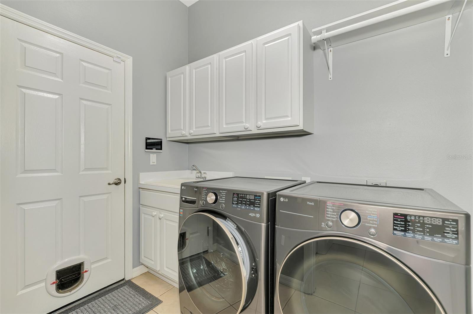 COUNTRY MEADOWS PH I - Residential