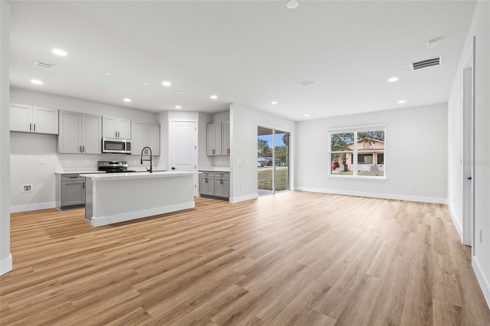 CLARK HARPERS - Residential