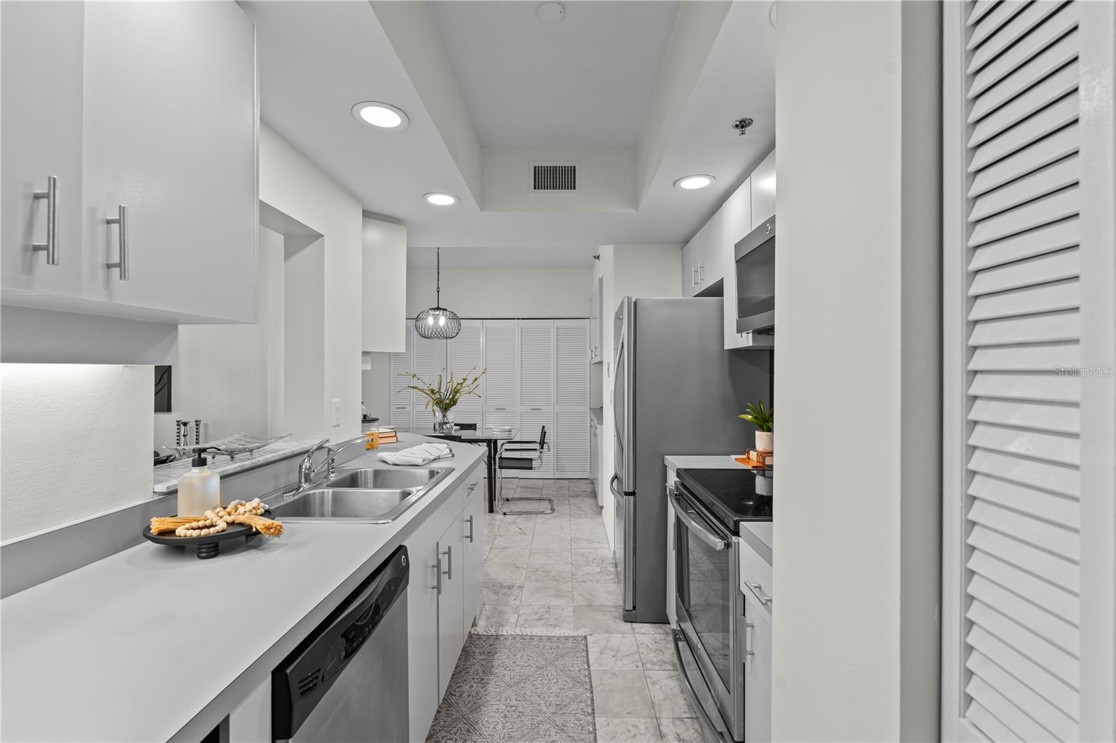 SEDDON COVE A CONDO - Residential