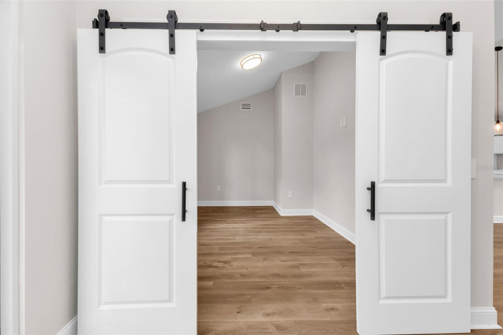 PORT CHARLOTTE SUB 12 - Residential Lease