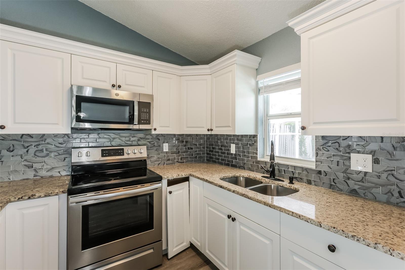 LAKEWOOD CREST PH I - Residential