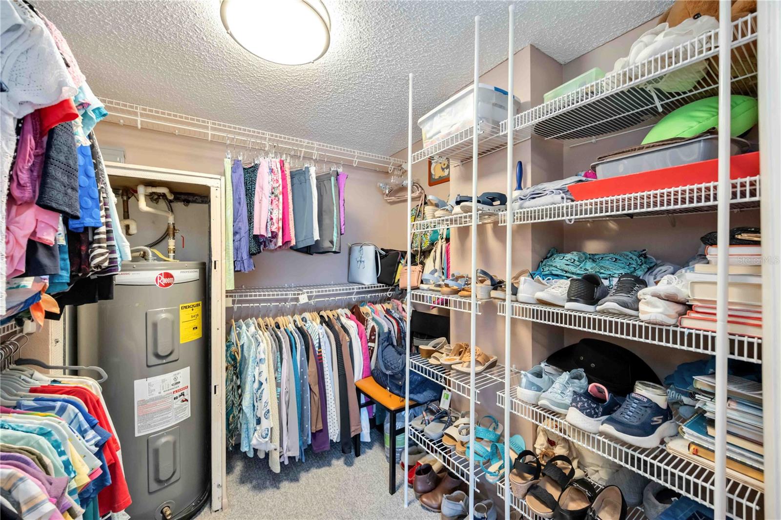 THE RIVERVIEW - Residential