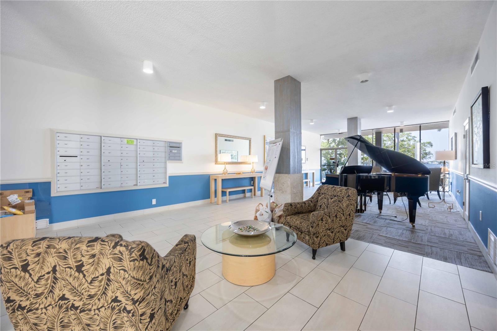 THE RIVERVIEW - Residential