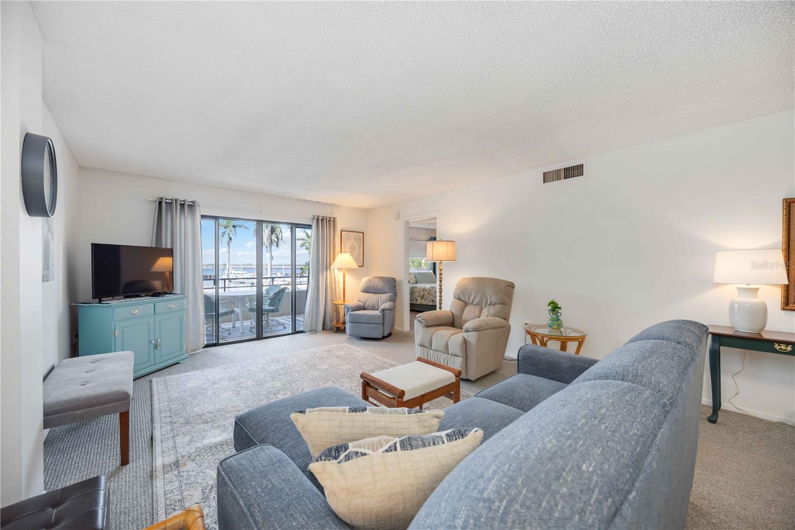 THE RIVERVIEW - Residential