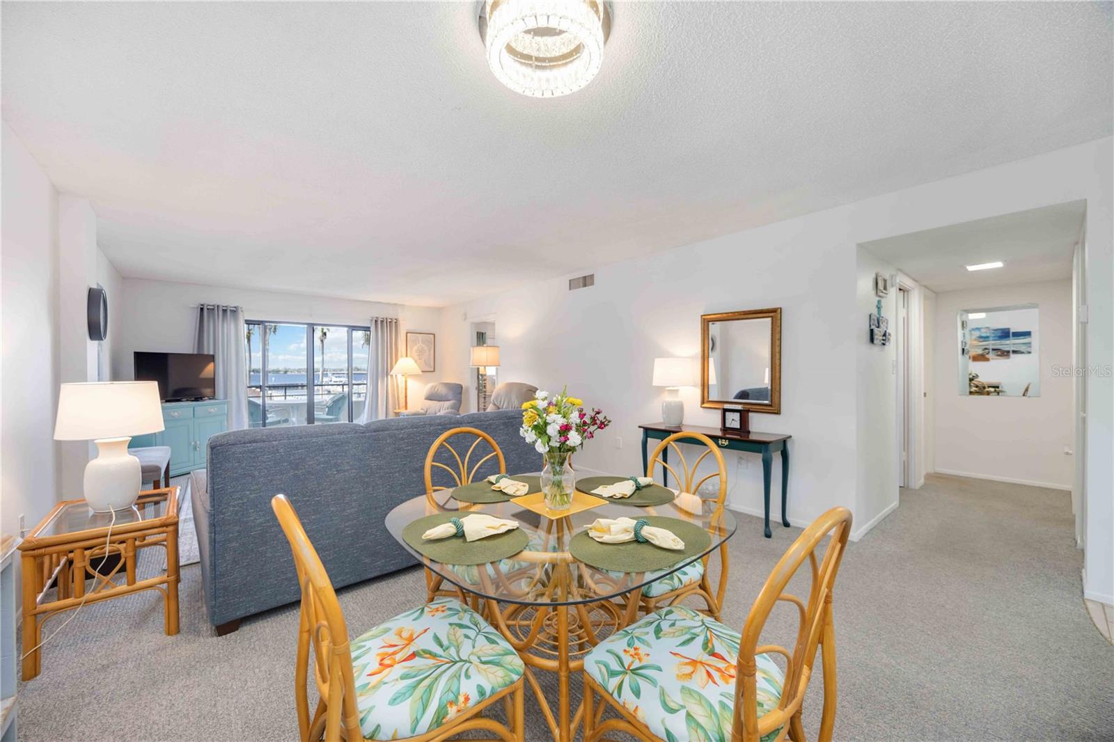 THE RIVERVIEW - Residential