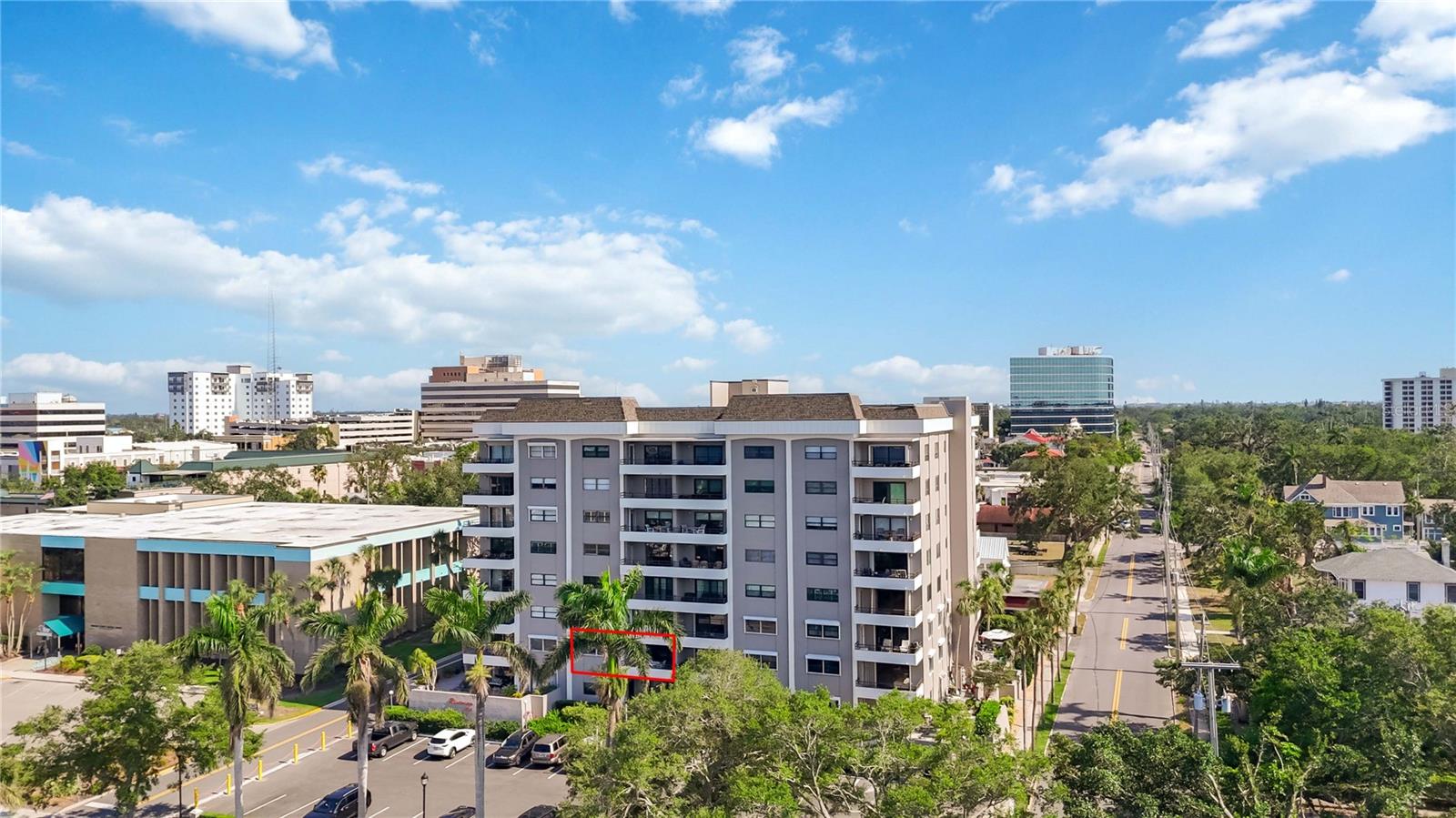 THE RIVERVIEW - Residential